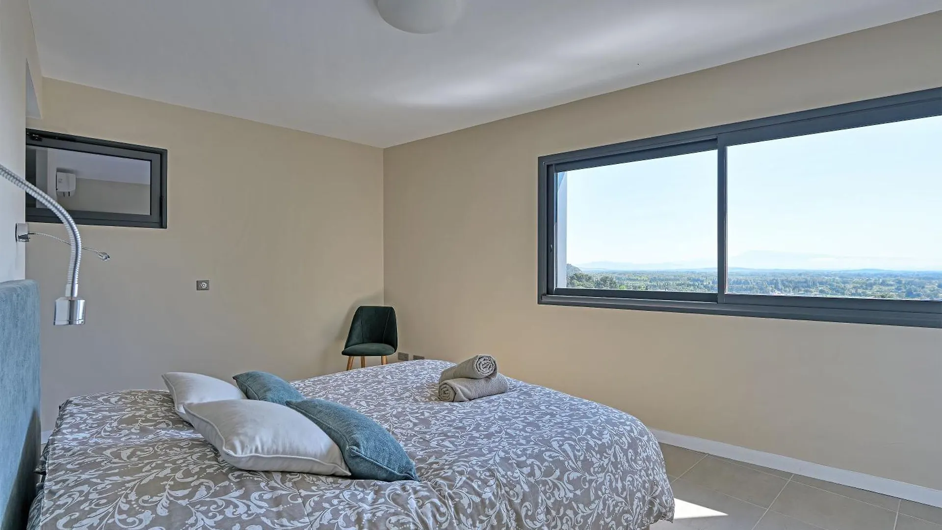 Villa Alta Vista Avec Piscine, Clim, Vue Villeneuve-lès-Avignon 0*,  Francia